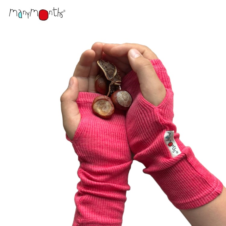 mammanymonths-natural-woollies-long-fingerless-mittens-06708d200dc75b.jpg